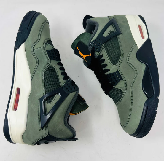 Air Jordan 4 Retro OG SP x Undefeated 2025 Sneakers