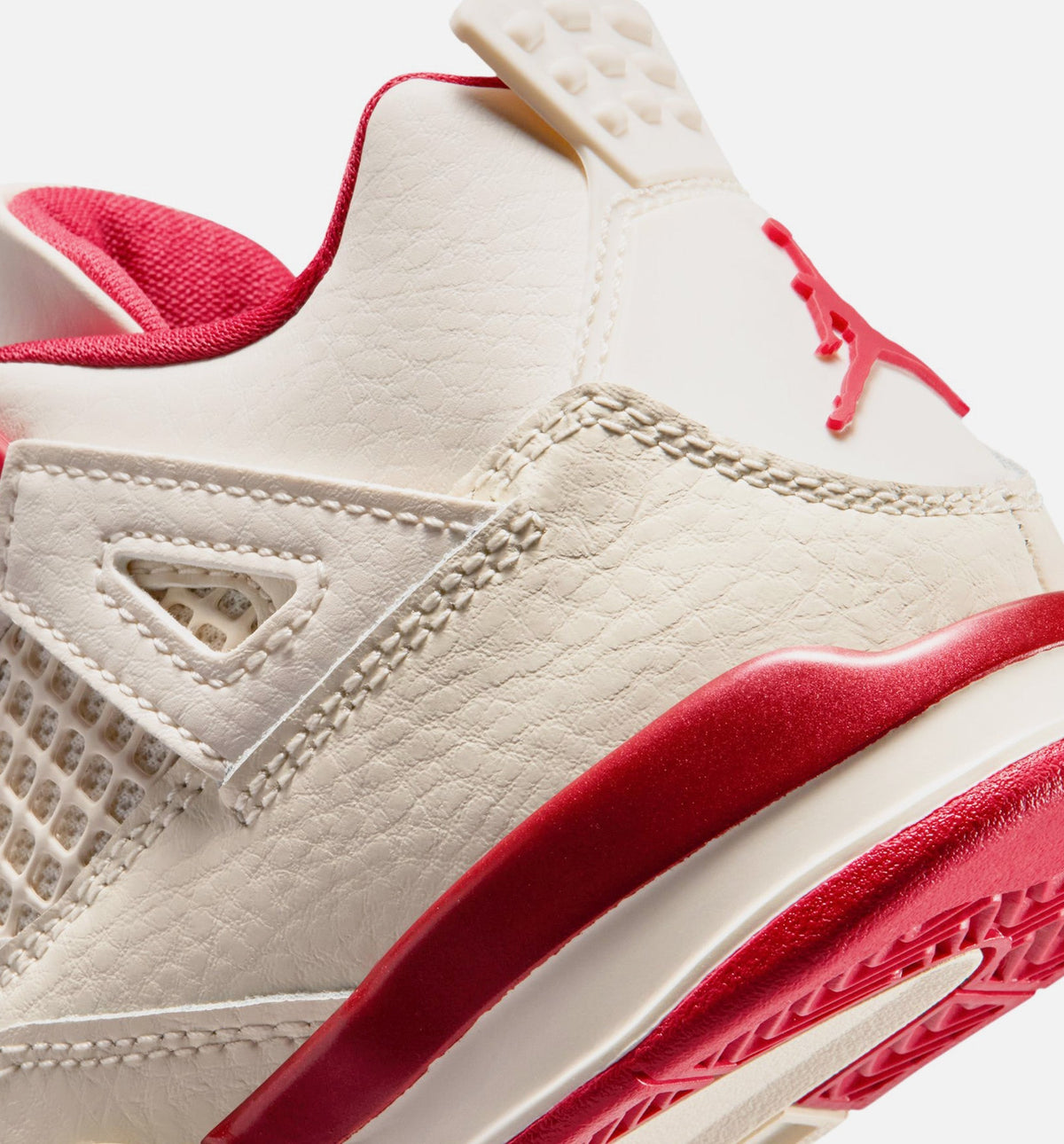 Air Jordan 4 Retro 'Valentine's Day' Preschool Lifestyle Shoes | Pale Ivory / Sierra Red / Tough Red