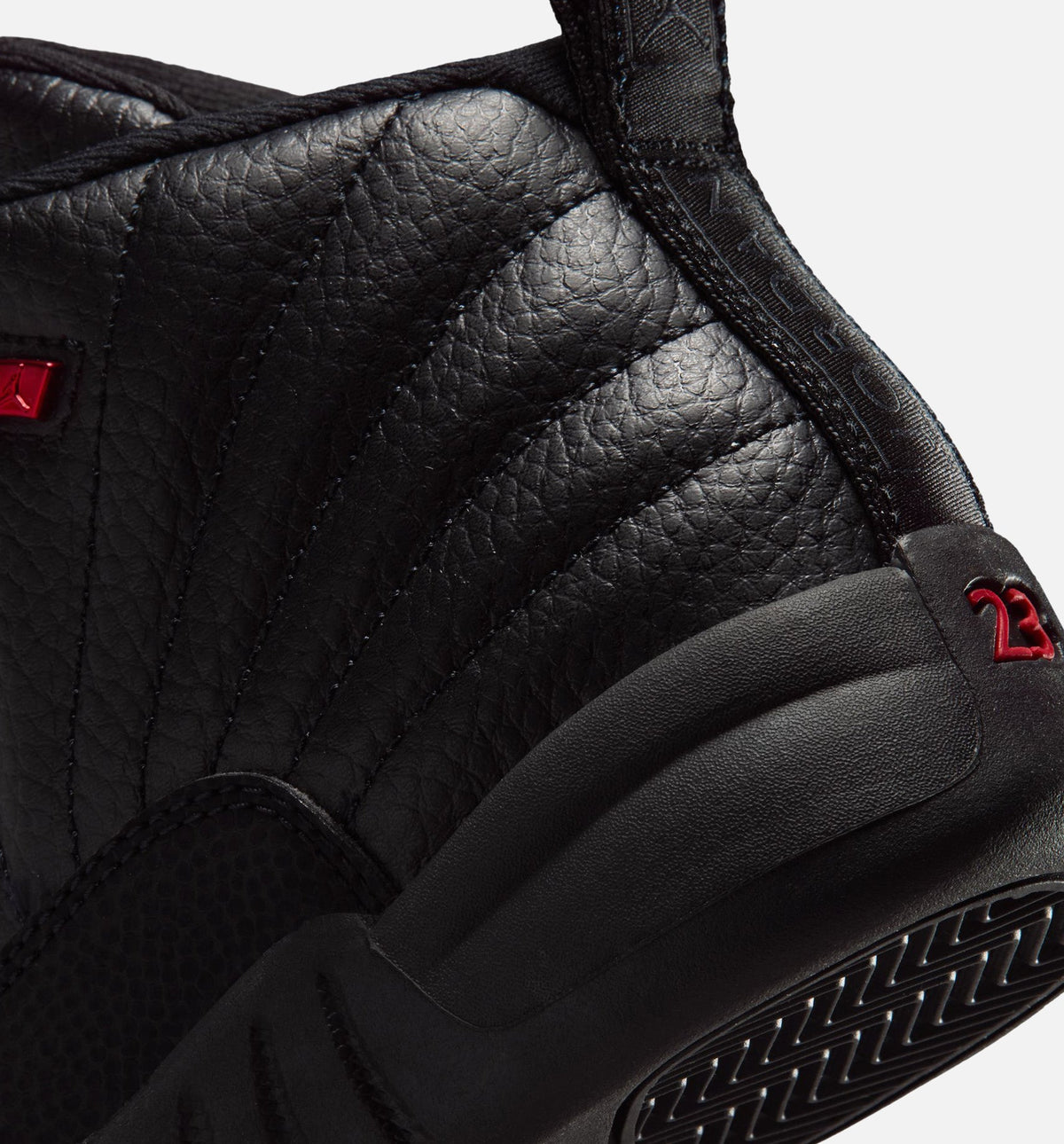 Air Jordan 12 Retro Bloodline | Preschool Lifestyle Shoe | Black/University Red