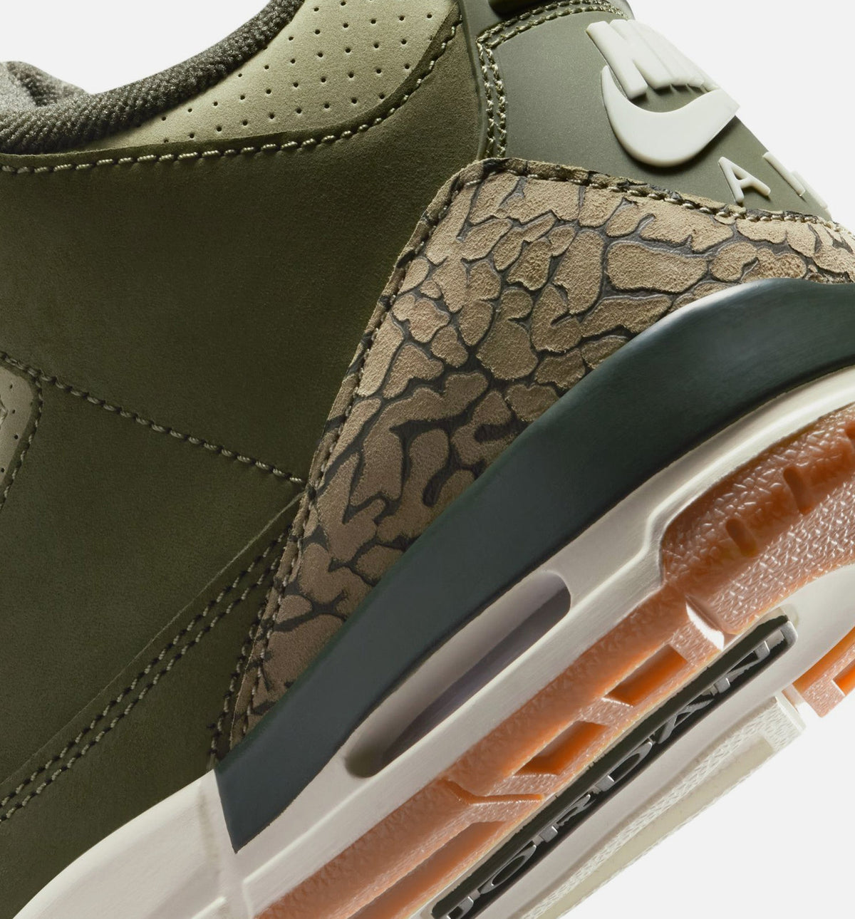 Air Jordan 3 Retro Medium Olive Youth Sneakers - Medium Olive/Sequoia/Neutral Olive/Sail