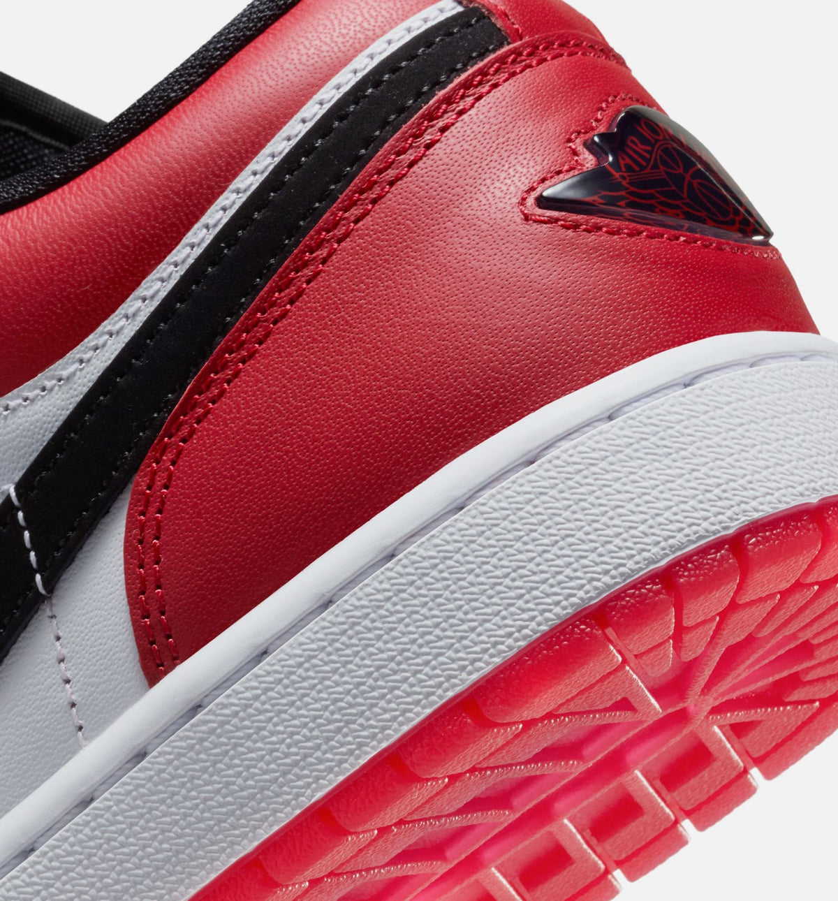 Air Jordan 1 Low SE Men's Lifestyle Shoes - White/Varsity Red/Black