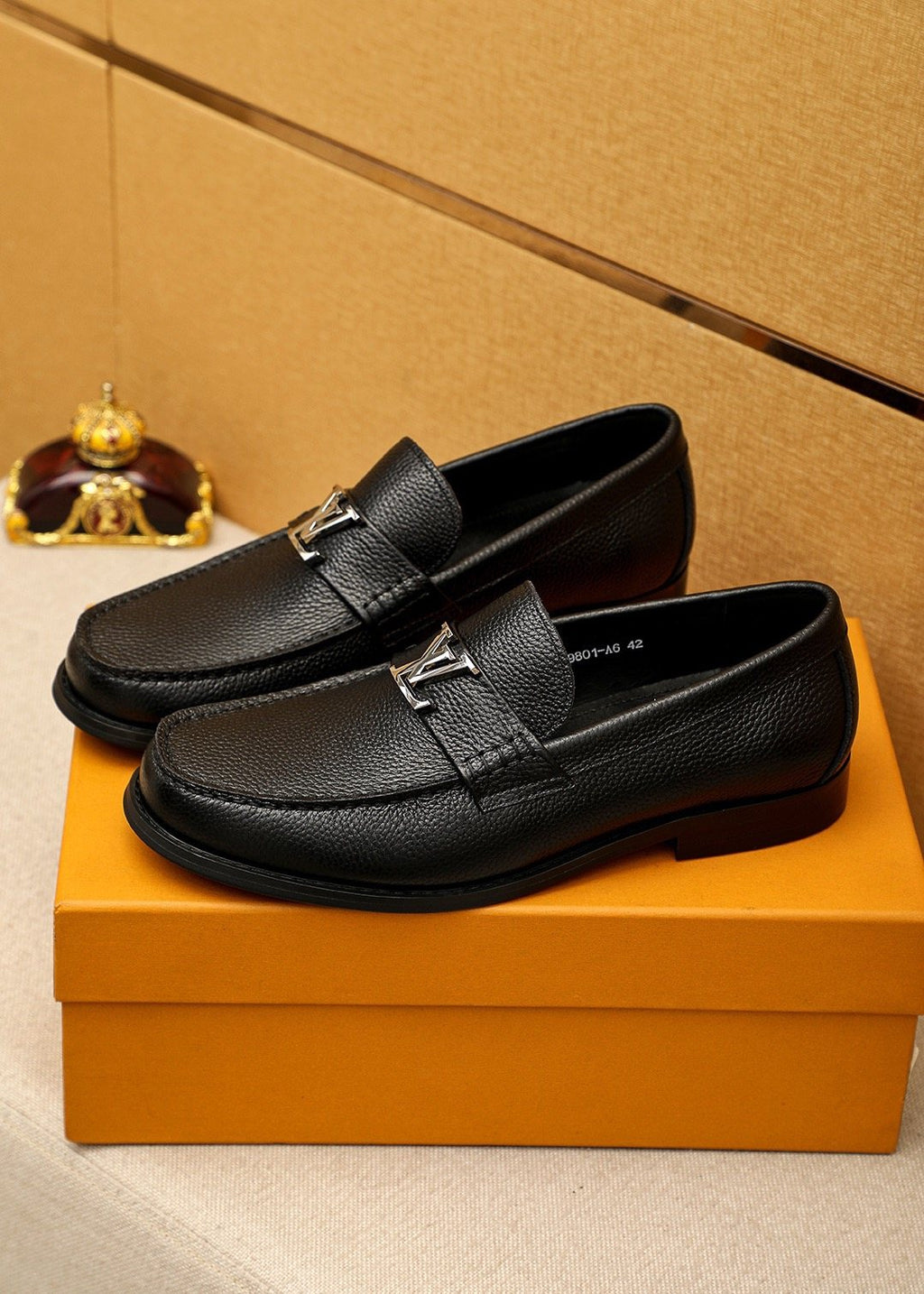 Louis Vuitton Black Pebbled Loafers - Moc-Toe Detailing