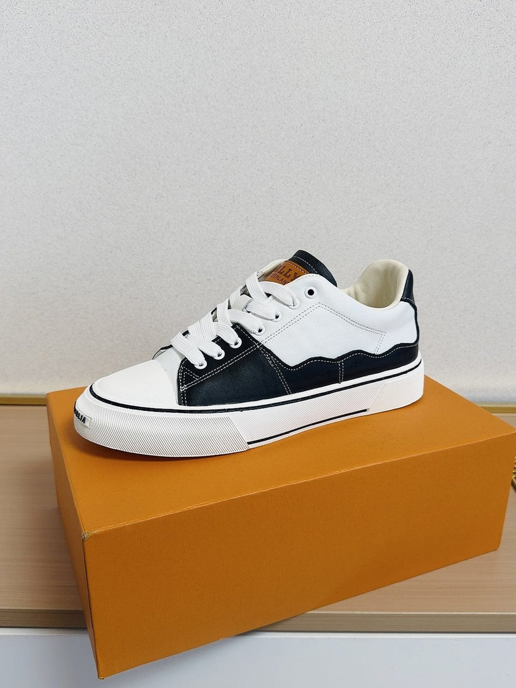 Bally Men's Contrast-Panel Low-Top Sneakers