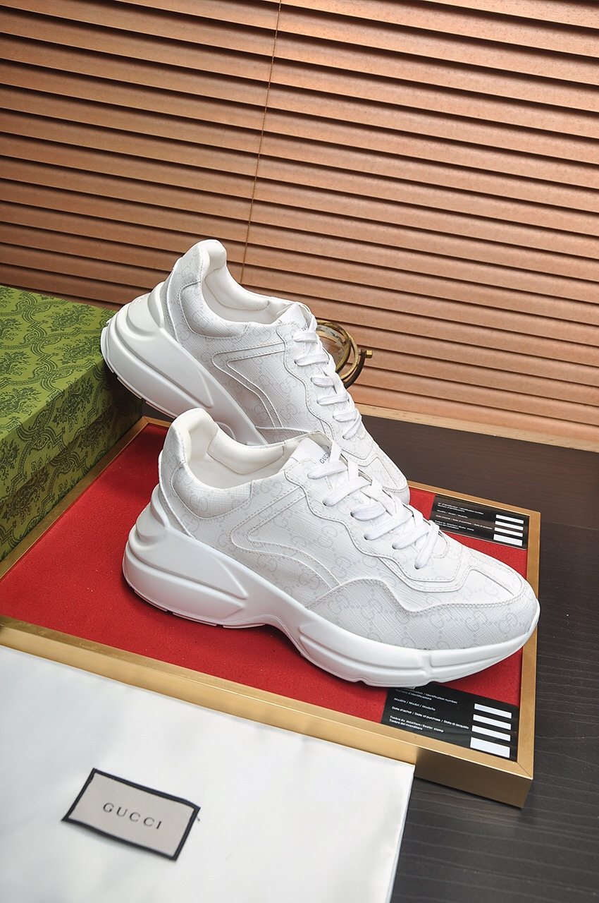 Gucci Chunky Low-Top Sneakers