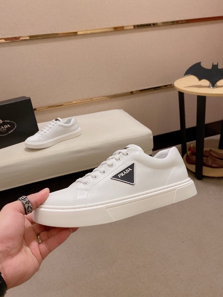 Prada Plaque Low-Top Sneakers
