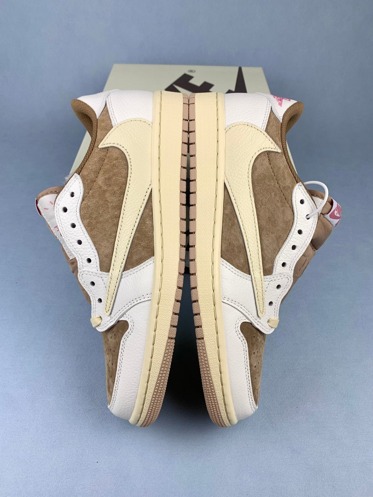 Air Jordan 1 Low OG Sail/Shy Pink Mocha Pink Unisex Sneakers DM7866-106